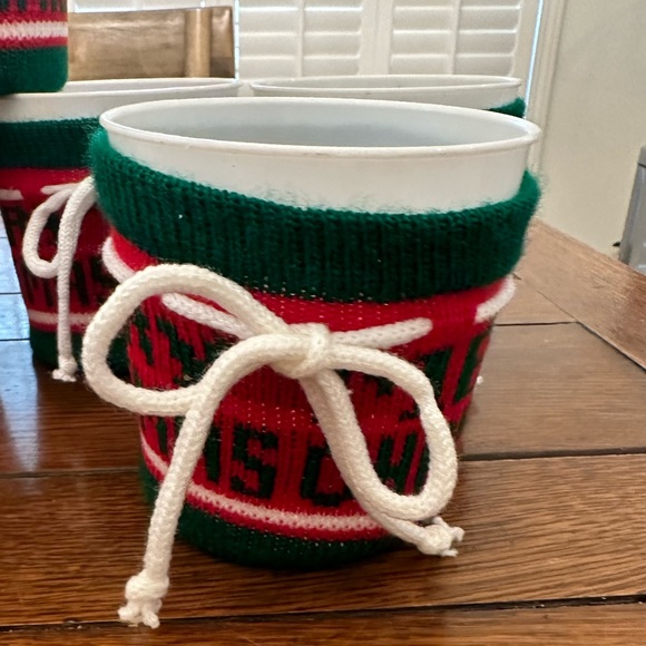 6 Merry Christmas Cups with Crocheted Covers - Picture 3 of 9